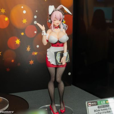 BiCute Bunnies 超级索尼子 女服务员