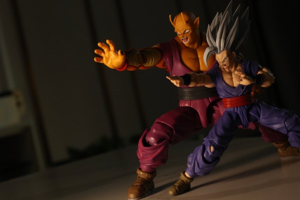 S.H.Figuarts   橙色比克