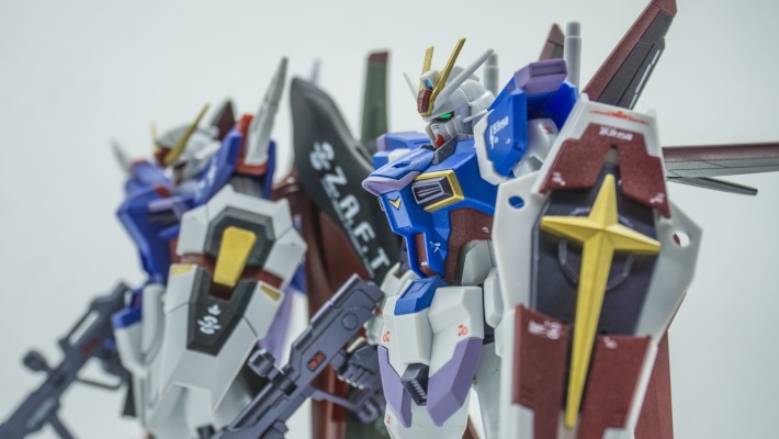 HGCE 1/144 威力型脉冲高达