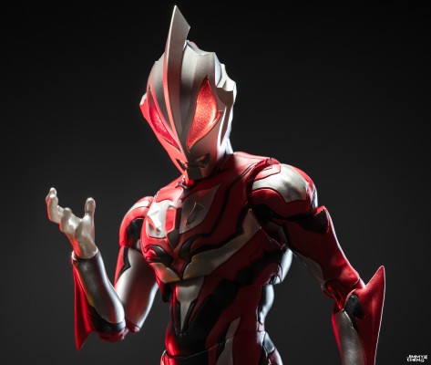 光轨迹 捷德奥特曼 原始形态