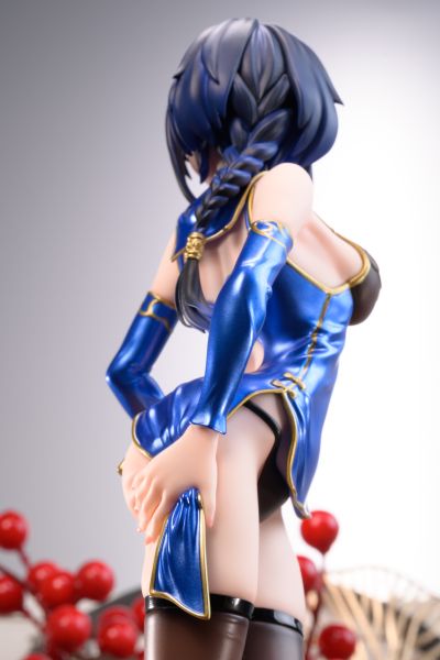 初来乍到的旗袍小姐 南宫樱桃 追视眼