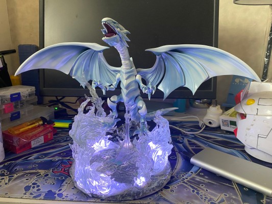 S.H.MonsterArts 游戏王 怪兽之决斗 青眼白龙