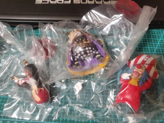 航海王  杰克斯＆马歇尔·D·提奇＆巴奇-Weekly Shonen Jump World Collectable Figure -