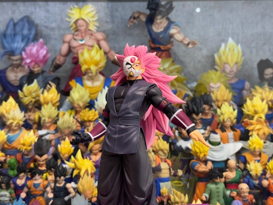 一番赏 超级龙珠英雄-第四任务 A奖 红色假面赛亚人（超级赛亚人·桃红3）