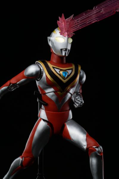 奥特曼光系列 盖亚奥特曼（V1型）