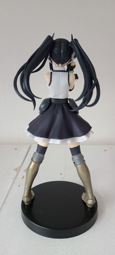 腼腆英雄 LADY BLACK