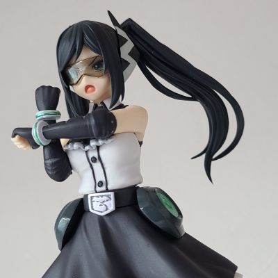 腼腆英雄 LADY BLACK