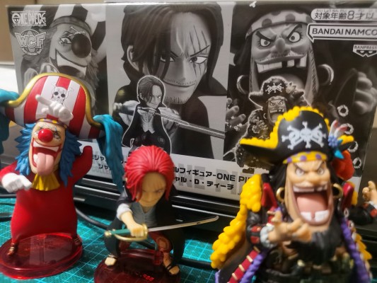 航海王  杰克斯＆马歇尔·D·提奇＆巴奇-Weekly Shonen Jump World Collectable Figure -