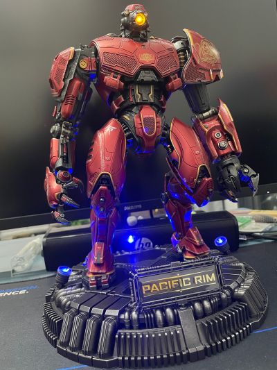 环太平洋 暴风赤红