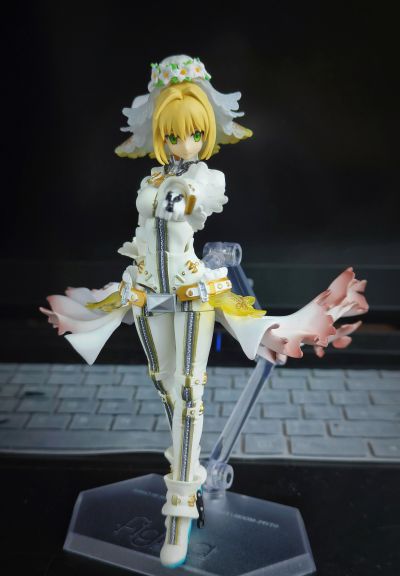 figma #559  命运-冠位指定 剑士 / 尼禄・克劳狄乌斯〔新娘〕
