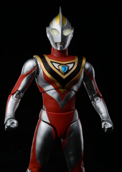 奥特曼光系列 盖亚奥特曼（V1型）