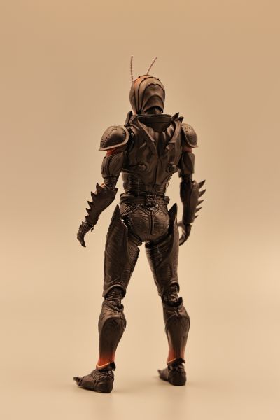 S.H.Figuarts 假面骑士BLACK SUN 假面骑士暗日（首次变身）