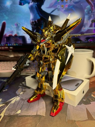 1/100  拂晓高达（大鹫装备/不知火装备）