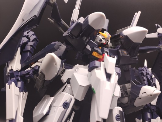 HG 提坦斯的旗下 TR-6高达 [海瑟斯雷Ⅱ·拉]
