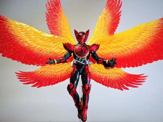 S.H.Figuarts(真骨雕制法)    假面骑士欧兹 鹰雀鹫联组（大结局款式）