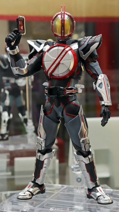 S.H.Figuarts(真骨雕制法)    假面骑士次世代555（暂译）
