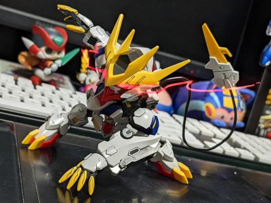 SD高达 Cross Silhouette 机动战士高达 铁血的奥尔芬斯 ASW-G-08高达・巴巴托斯 天狼座帝王形态