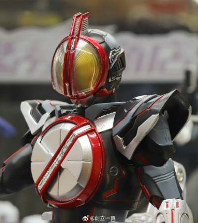 S.H.Figuarts(真骨雕制法)    假面骑士次世代555（暂译）