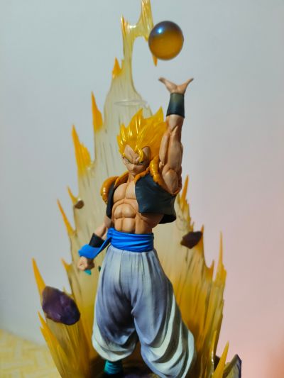 FiguartsZERO [超激战] 龙珠Z 复活！悟空与贝吉塔的合体 超级赛亚人悟吉塔 -展会限定版-
