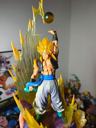 FiguartsZERO [超激战] 龙珠Z 复活！悟空与贝吉塔的合体 超级赛亚人悟吉塔 -展会限定版-
