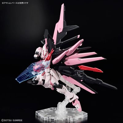 HG 1/144 完美强袭自由嫣红高达（全备型嫣红强袭自由高达）