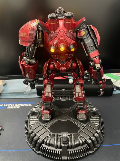 环太平洋 暴风赤红