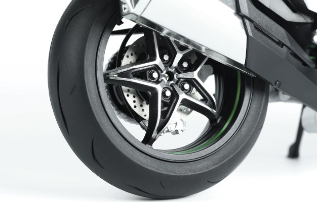 MT-002s 川崎 Ninja H2（悦色版）