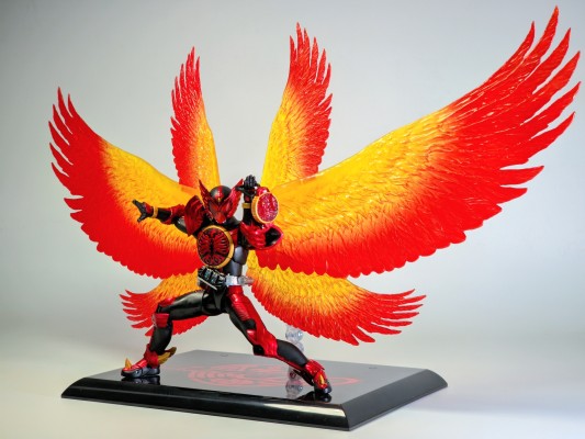 S.H.Figuarts(真骨雕制法)    假面骑士欧兹 鹰雀鹫联组（大结局款式）