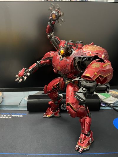 环太平洋 暴风赤红