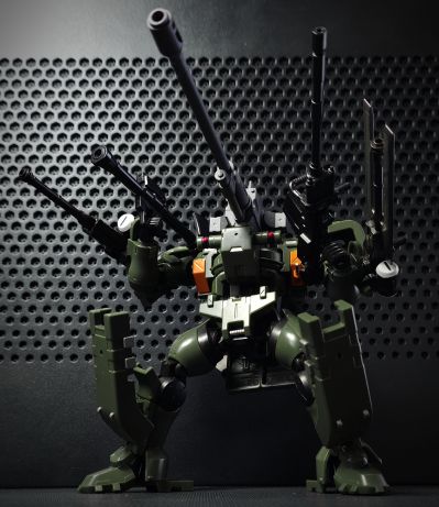 HCM Pro 51-00 机动战士高达00 铁人式·陆战型套装