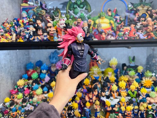 一番赏 超级龙珠英雄-第四任务 A奖 红色假面赛亚人（超级赛亚人·桃红3）