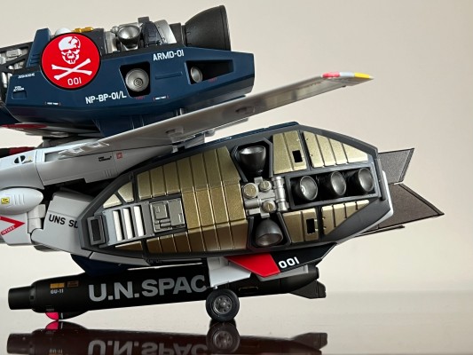 DX超合金  超时空要塞 可曾记得爱 VF-1S 冲锋女武神（一条辉专用） 内构细节版