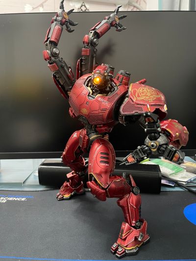 环太平洋 暴风赤红