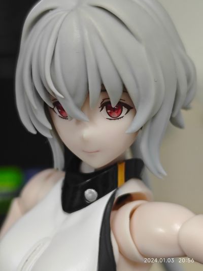 S.H.Figuarts 奇异贤伴 黑色天使 诺娃