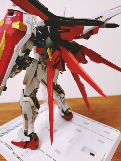 METAL BUILD 机动战士高达SEED 翔翼型强袭装备