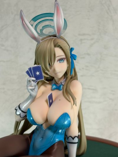 蔚蓝档案 一之濑明日奈（兔女郎）   Game Playing