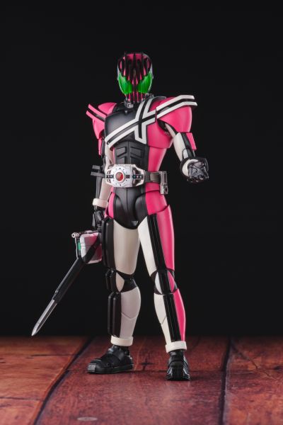 S.H.Figuarts(真骨雕制法) 假面骑士帝骑 假面骑士50周年纪念版