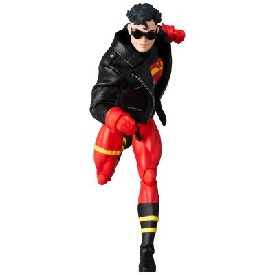MAFEX  编号232 超级小子（超人之死五部曲：超人归来）