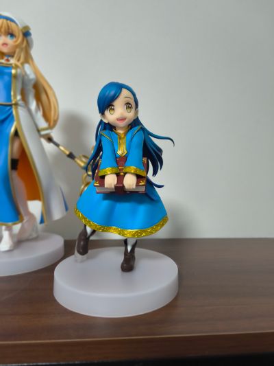 POP UP PARADE 爱书的下克上 梅茵