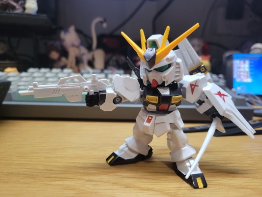 SD高达 EX-Standard 机动战士高达 逆袭的夏亚 RX-93 ν高达