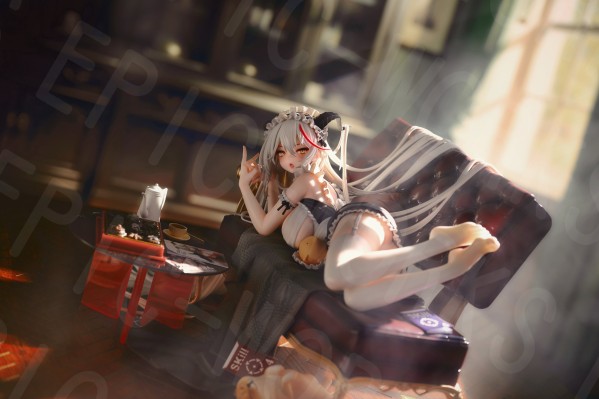 碧蓝航线 埃吉尔 港区的龙女仆