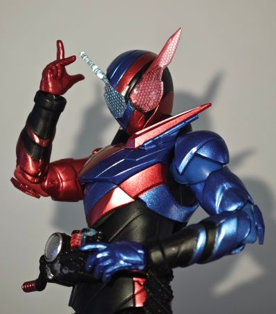 S.H.Figuarts 假面骑士创骑 兔子坦克形态 平成世代版