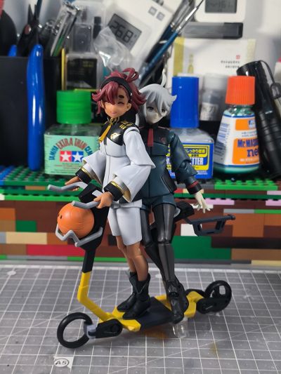 S.H.Figuarts 机动战士高达 水星的魔女 斯莱塔·墨丘利（普通校服版）+ 选装配件