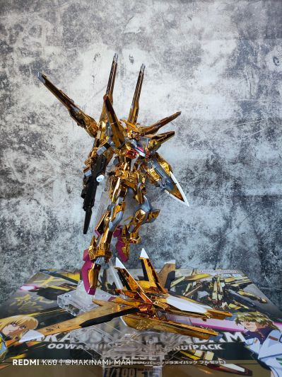 1/100  拂晓高达（大鹫装备/不知火装备）