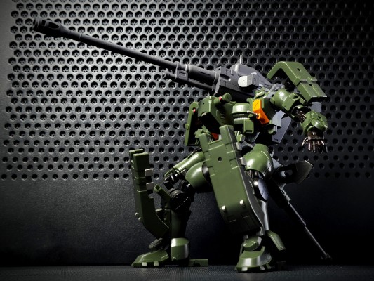 HCM Pro 51-00 机动战士高达00 铁人式·陆战型套装