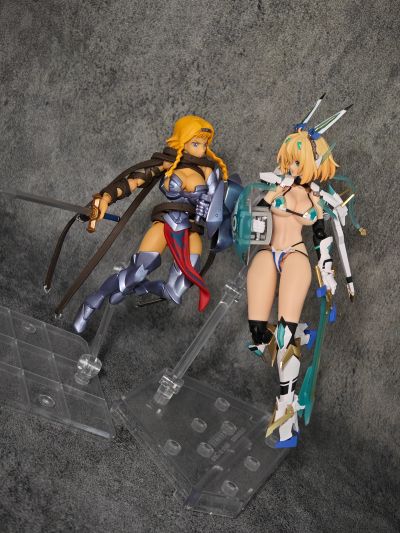 【初回特典なし】リボルテック 女皇之刃 No.001 流浪の戦士 蕾娜