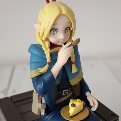 压泡面 迷宫饭 玛露西尔