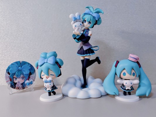 初音未来×大耳狗 精细小人偶