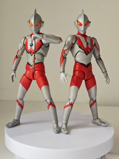 S.H.Figuarts   假奥特曼