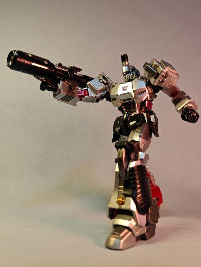 MDLX  变形金刚系列 威震天